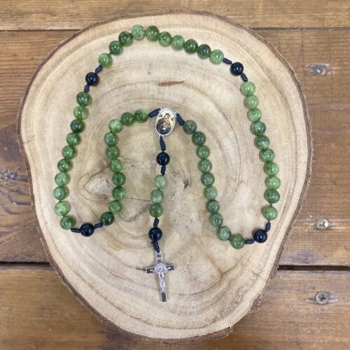 Różaniec z kamieni naturalnych