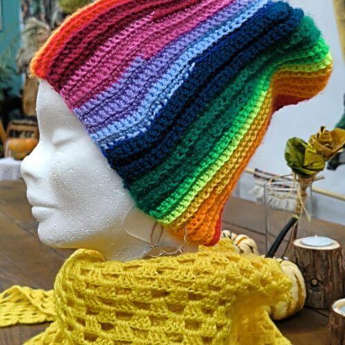 Energia, radość i kolory – nowa czapka od Szaławiły