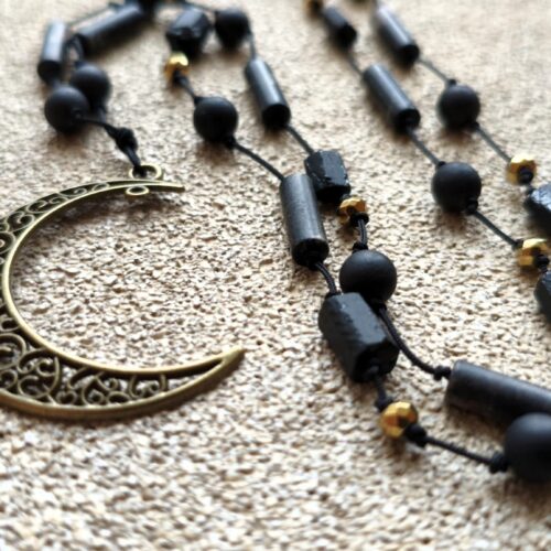 Wisior księżycowy